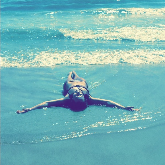 Meet your Posher, Sierra - Picture 2 of 2